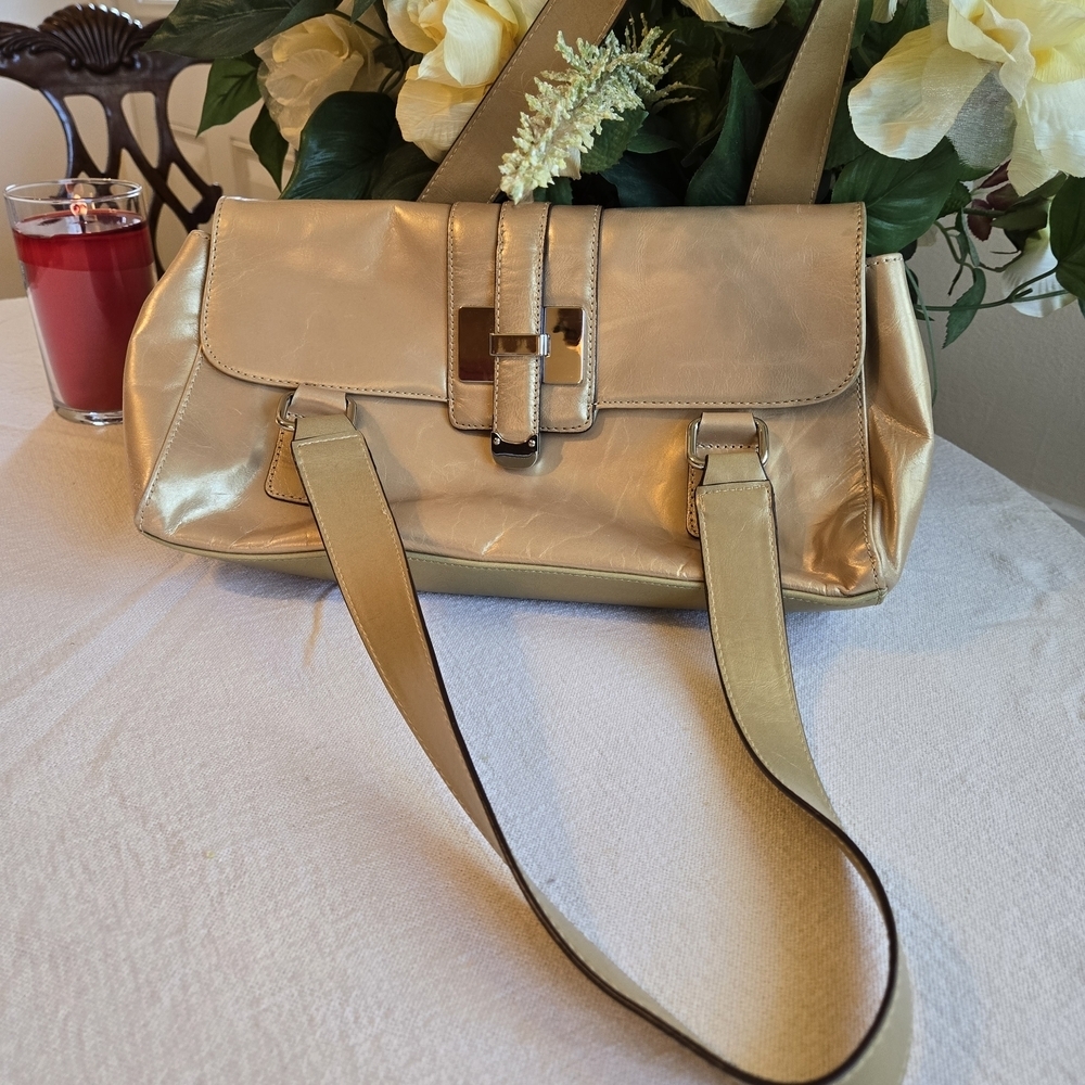 Peck & Peck Metallic Gold Shoulder Bag with Front Buckle - Picture 6 of 13